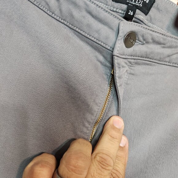 NYDJ Slim Straight Gray Jeans Curves 360 Side Ankle Slits Women's Size 26 NWT - Picture 7 of 16